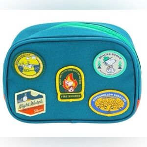 PEANUTS BEAGLE
SCOUT COLLECTION
PATCHES SNOOPY
FANNY PACK